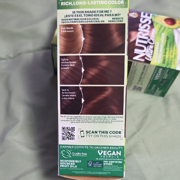 Garnier Nutrisse Nourishing Hair Color Creme, 53 Medium Golden Brown Chestnut - Picture 4 of 5